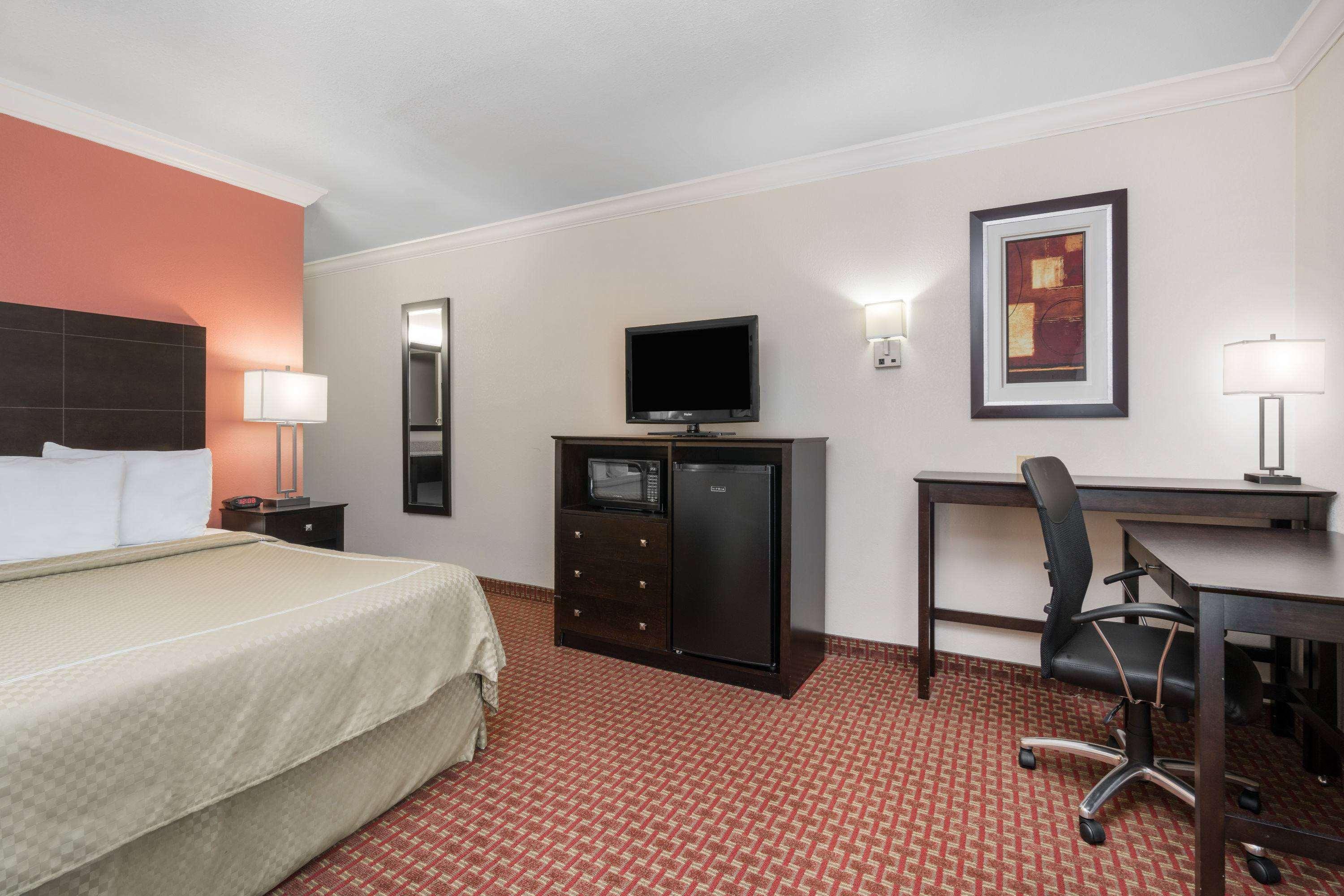 Americinn By Wyndham Johnston Des Moines Urbandale Extérieur photo