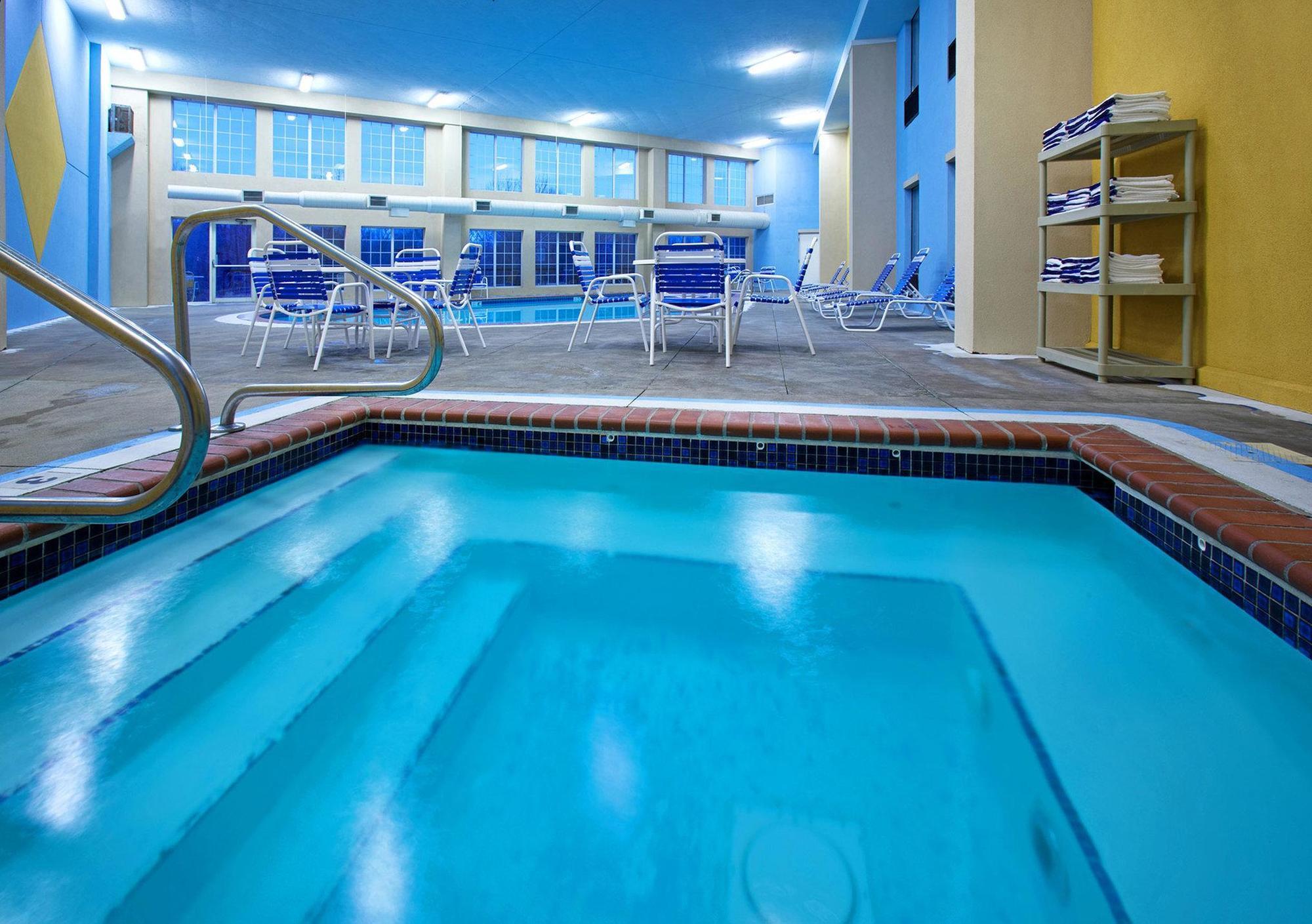 Americinn By Wyndham Johnston Des Moines Urbandale Extérieur photo