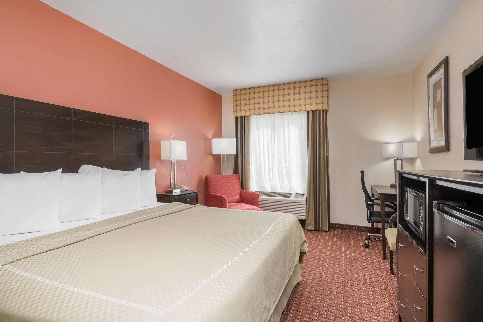 Americinn By Wyndham Johnston Des Moines Urbandale Extérieur photo